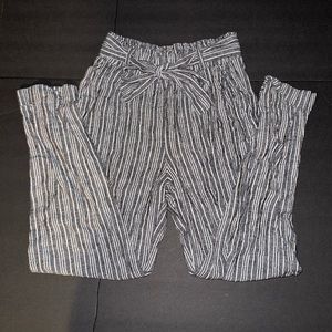 SKY AND SPARROW XS black and white striped linen blend paper bag waist pants